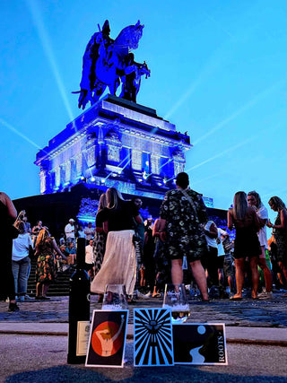 Postkarte Wein vor dem Deutschen Eck bei der Electronic Wine in Koblenz